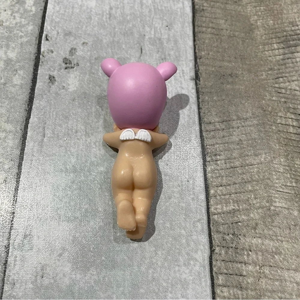 Sonny Angel Hippers Sleeping Dreaming Series Pig attach me mini figure